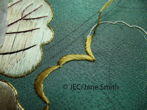 Japanese embroidery leaf outline